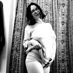 Allison K Reid photo