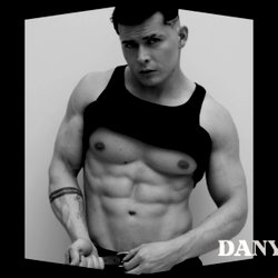Dany 🧨 photo