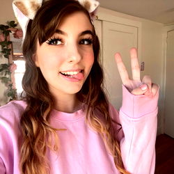 Shy aka Lia: Your Exclusive Access to High-Quality Content on OnlyFans