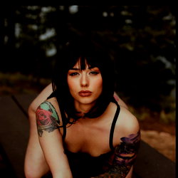Remi Rose photo