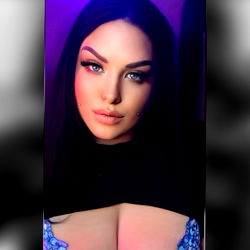 MeggeraMay - All Natural and Kink Friendly Model