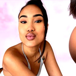 𝗟𝗔𝗨𝗥𝗔 𝗖𝗟𝗔𝗭𝗢 💕 photo