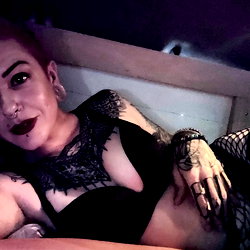 Smoking Lace photo