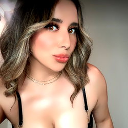 Heavenly Hazel ✨ photo