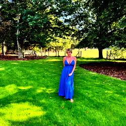 𝗦𝗨𝗠𝗠𝗘𝗥 𝗥𝗢𝗦𝗘 𝗦𝗪𝗜𝗡𝗚𝗘𝗥 𝗪𝗜𝗙𝗘 photo