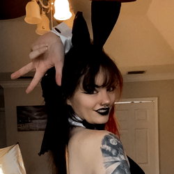 Skylar Rayne photo