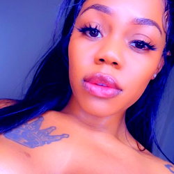 Riah Love photo