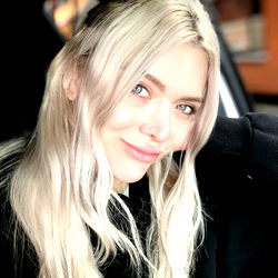 Kiera: Passionate and Seductive Top Model on OnlyFans