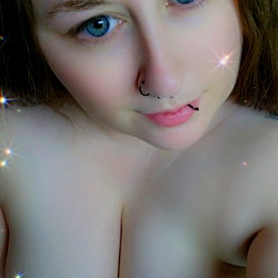 CurvyMarie photo