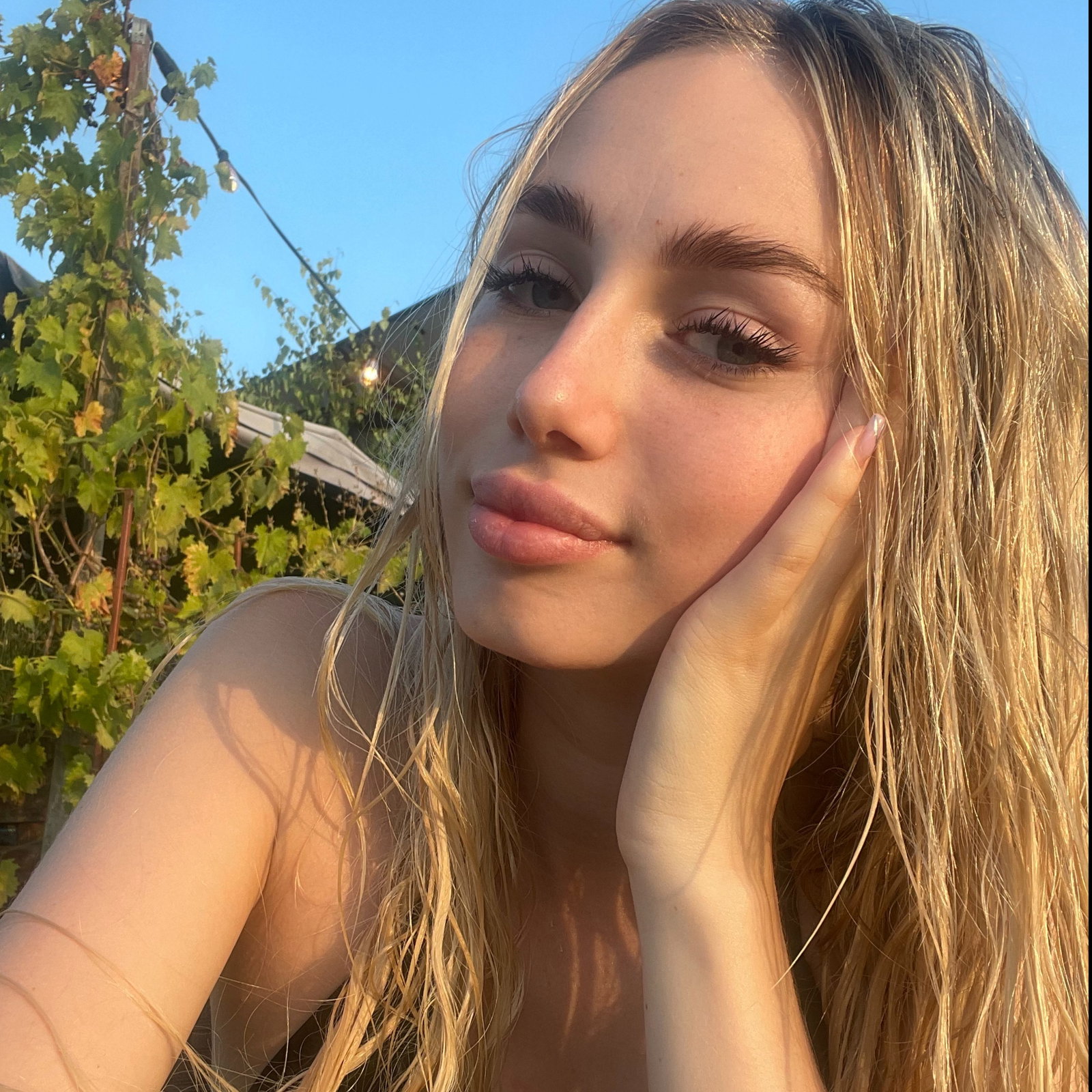 𝗟𝗶𝗹𝗹𝗶 𝗖𝗹𝗮𝗿𝗸 🌹 photo