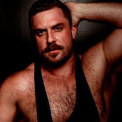 Koby Falks: Australian Musclebear Daddy's OnlyFans Journey