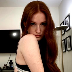 Sabrina Danielle photo