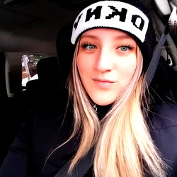 Yissennia Alvarez photo