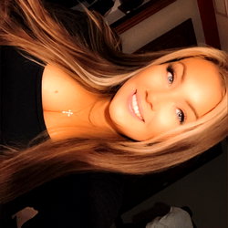 𝓒𝓪𝓼𝓼𝓲𝓮 🌹 photo