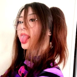 ur2dwaifu photo