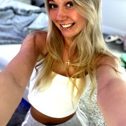 Kayla photo