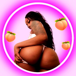✨Mia🍑✨ photo