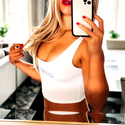 Austin Leigh 🔥 EX NFL cheerleader photo
