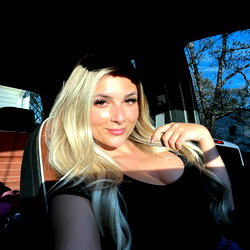 Faith Marone photo