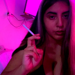 SARA VICE 🚬🛐✨ photo