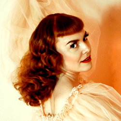 Céleste Vé Dette photo