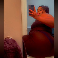 Ashley Sparkks photo