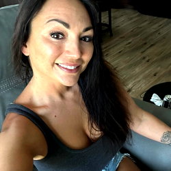 🚨 FREE Vids on Page 🚨 photo
