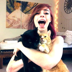 Eevee Frost - A Delightful Model from Oakland