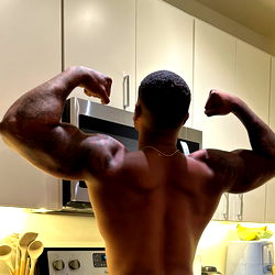 LightskinFit💪🏽 - Your Ultimate Gym Companion