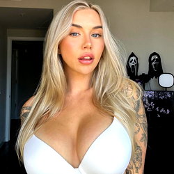 Casey Rene 🥀 photo