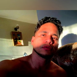 Klaus Yanez photo