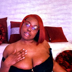 Lynn Nicole ❣️💅🏾 photo