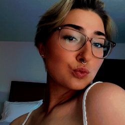 NikkySue photo