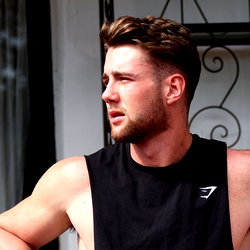 Harry Jowsey photo