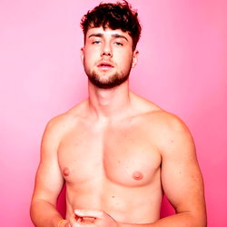 Harry Jowsey photo