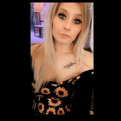 Alex Ann Taylor photo