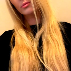 Miss Elle photo
