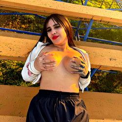 Carla Harden 🍬🍭 photo