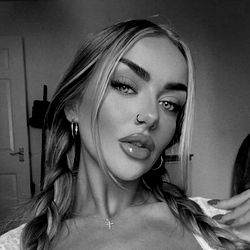 Explore the Unseen Side of Maggie May 🫦 - Your Ultimate Uncensored