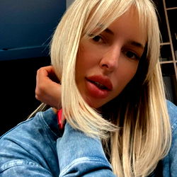 Yana Avramenko photo