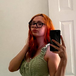 Jade👩🏻‍🦰 photo