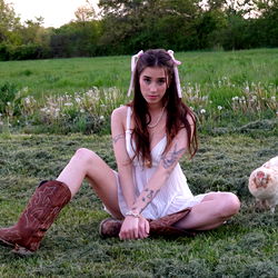 Livinia Roberts - Stunning Model Ready to Captivate You