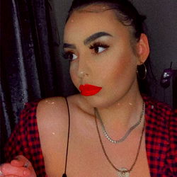 Kimmy Ayy - The Luxurious OnlyFans Profile