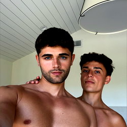 NickandAnt photo