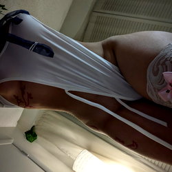 Suki 愛 🧁 GFE Nerd w/ a Kinky Side 💋 photo