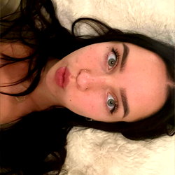 khloe ♡ photo