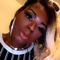 Ms.Throat Genie 🧞‍♀️ photo