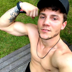 Alpha Howard photo