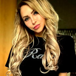 Alix Lynx FREE photo