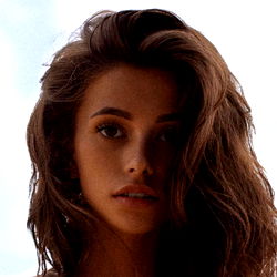 Cristy Ren - The Ultimate Blend of Fitness, Glamour & Beauty